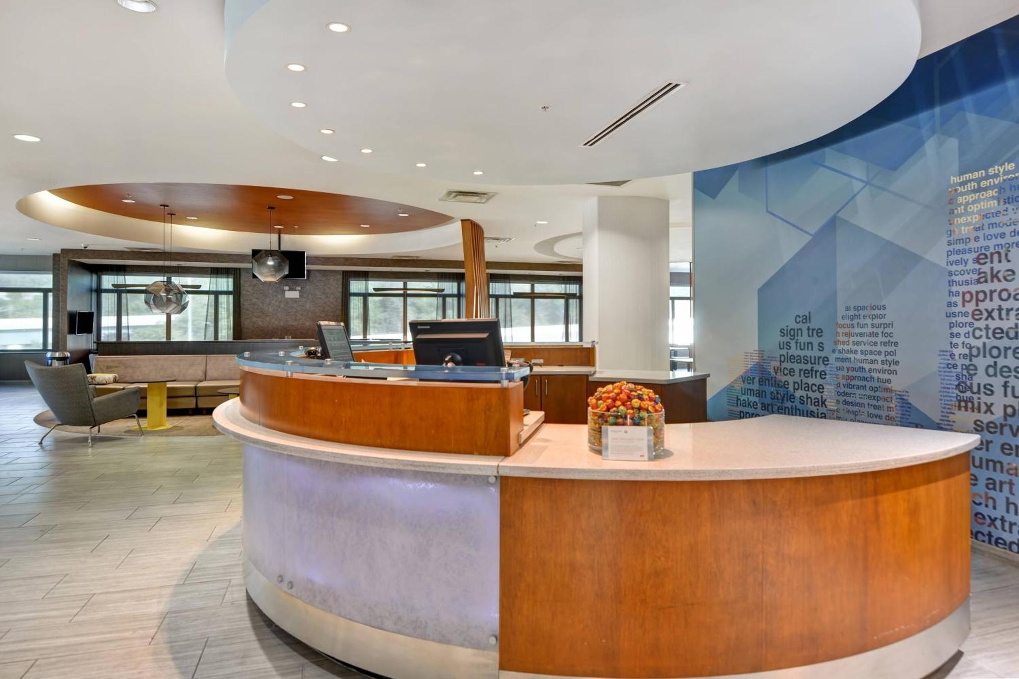 Springhill Suites By Marriott Cincinnati Midtown Zewnętrze zdjęcie
