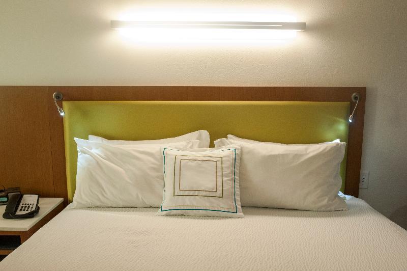 Springhill Suites By Marriott Cincinnati Midtown Zewnętrze zdjęcie